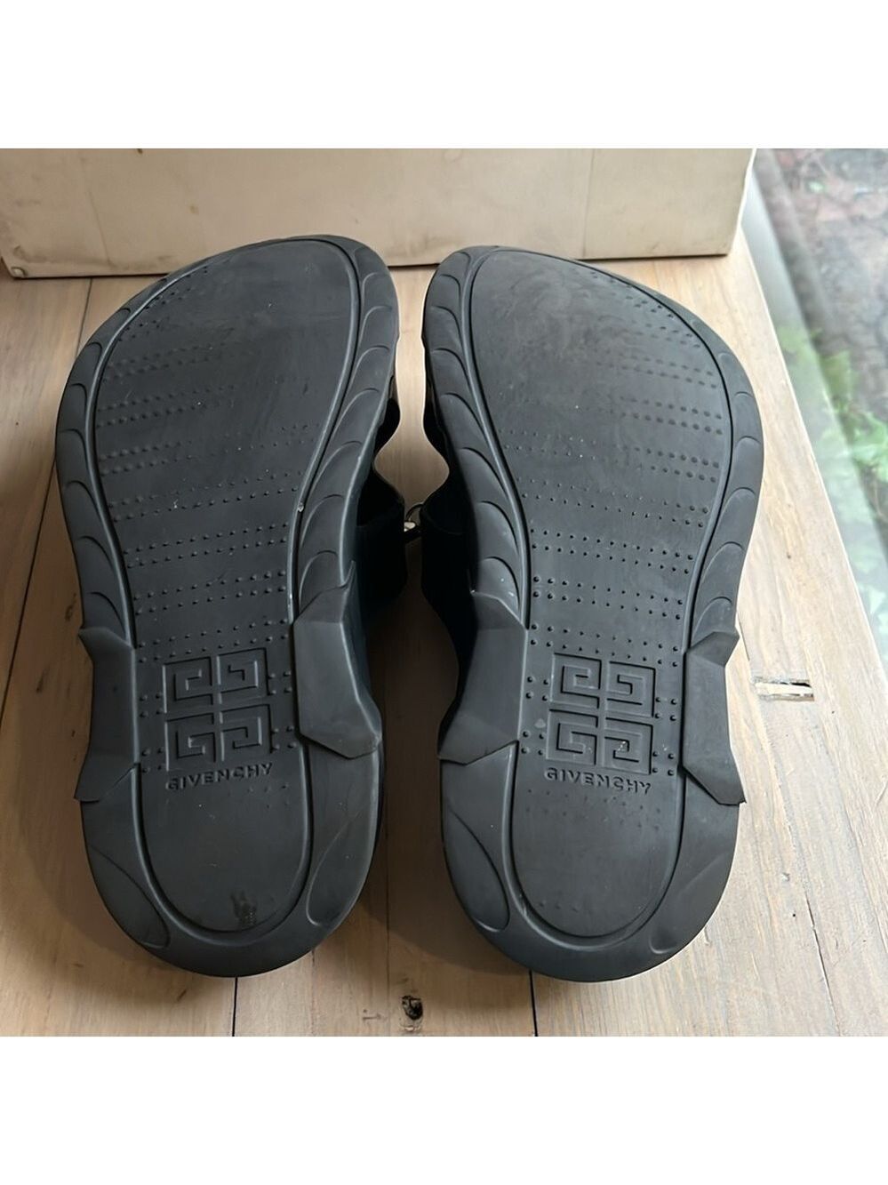 Givenchy Marshmallow Stud Embellished Slides Sandals in Black US 9.5, EU 40 - Picture 15 of 15